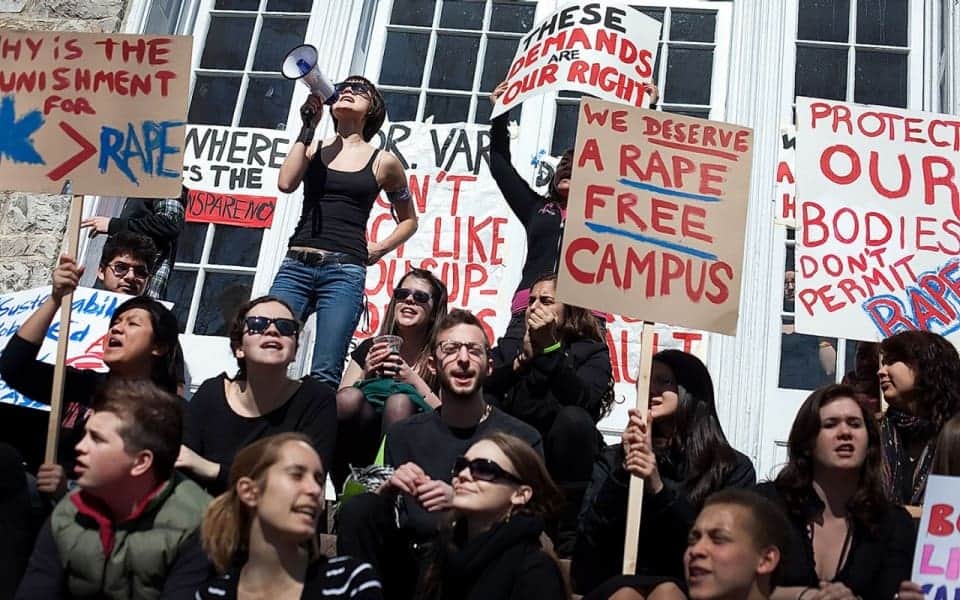 美国大学里反抗校园性暴力的运动
