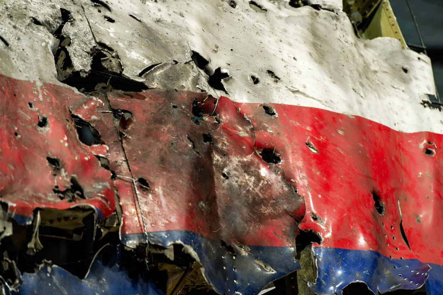 马航MH17布满弹孔的残骸