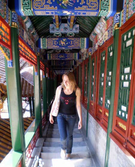 研究《非诚勿扰》的荷兰女生邓爱宁在北京