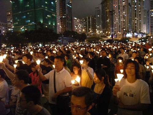 香港数百人举行“六四“纪念集会