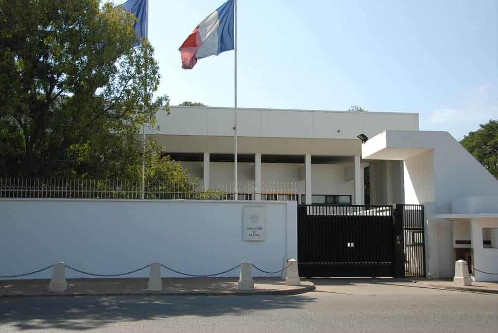 涉及“薄谷案”的法国建筑师暂时将留在柬埔寨