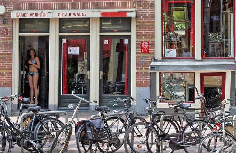 刘晓波被判11年徒刑激起国际社会强烈反响