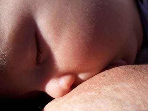 征集母乳喂养照片