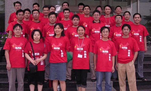 中国政府未动 民众线上线下自发响应“保钓”