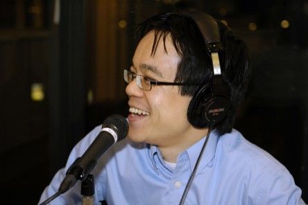 架起连接中荷文化的桥梁: 吴汉堂和他的“城市之声”华人电台