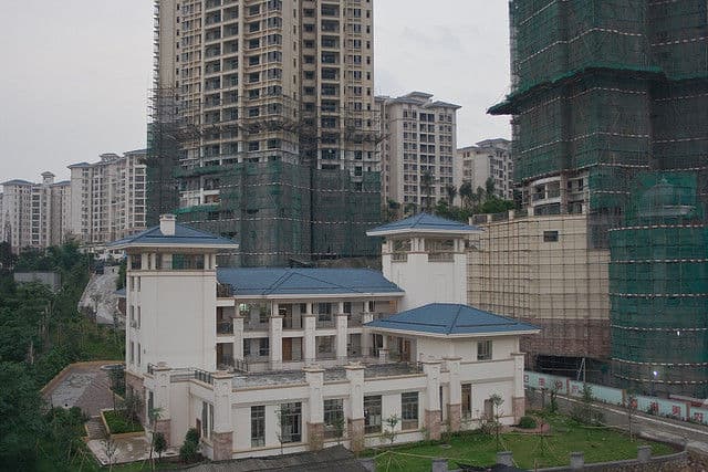 “利益集团”在操控二手房交易税舆论？