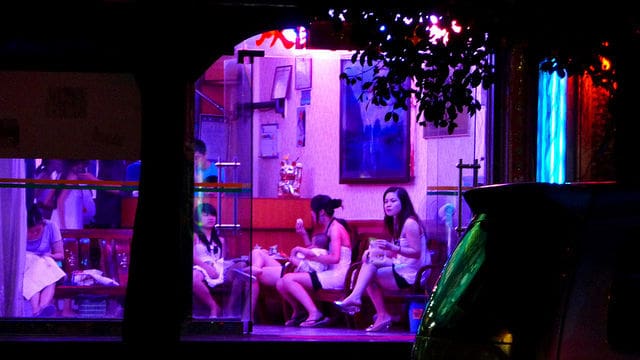 报告称中国600万性工作者遭受侵害