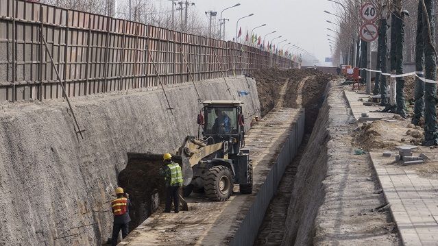 中国城市基础设施建设的融资责任：政府还是市场？
