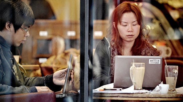 中国网络的公民社会“如履薄冰”