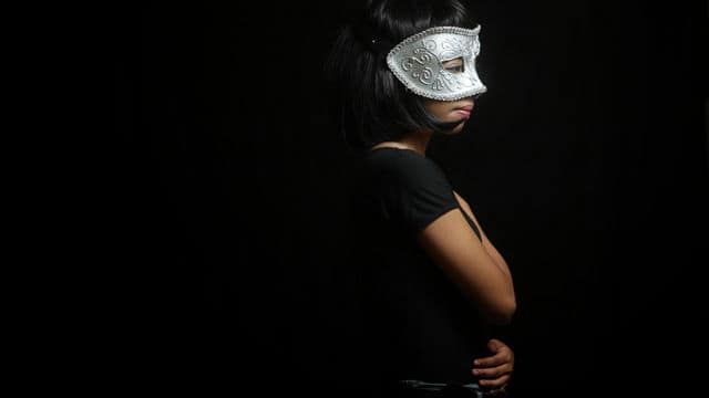 王梆：写给在约炮的路上步履蹒跚的女纸