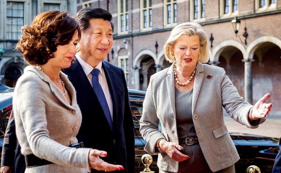 你敢说荷兰女性也生活在一个不平等的社会？
