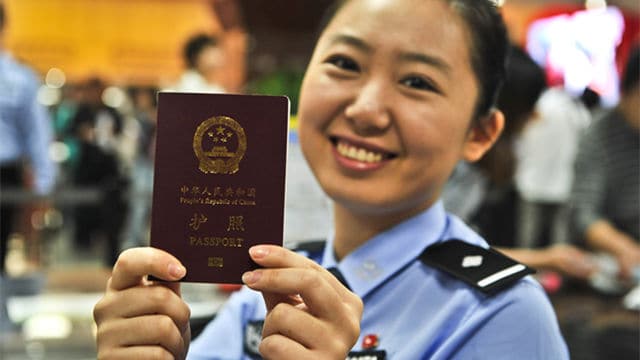 章文：中国护照有多少含金量？