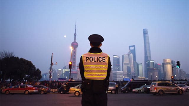 亲历上海踩踏事故：民心可用，民意不可违