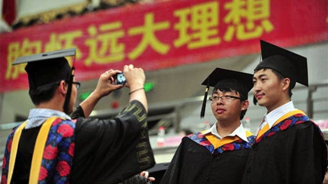 南桥：美国政客辱华和复旦大学抄袭说明啥？