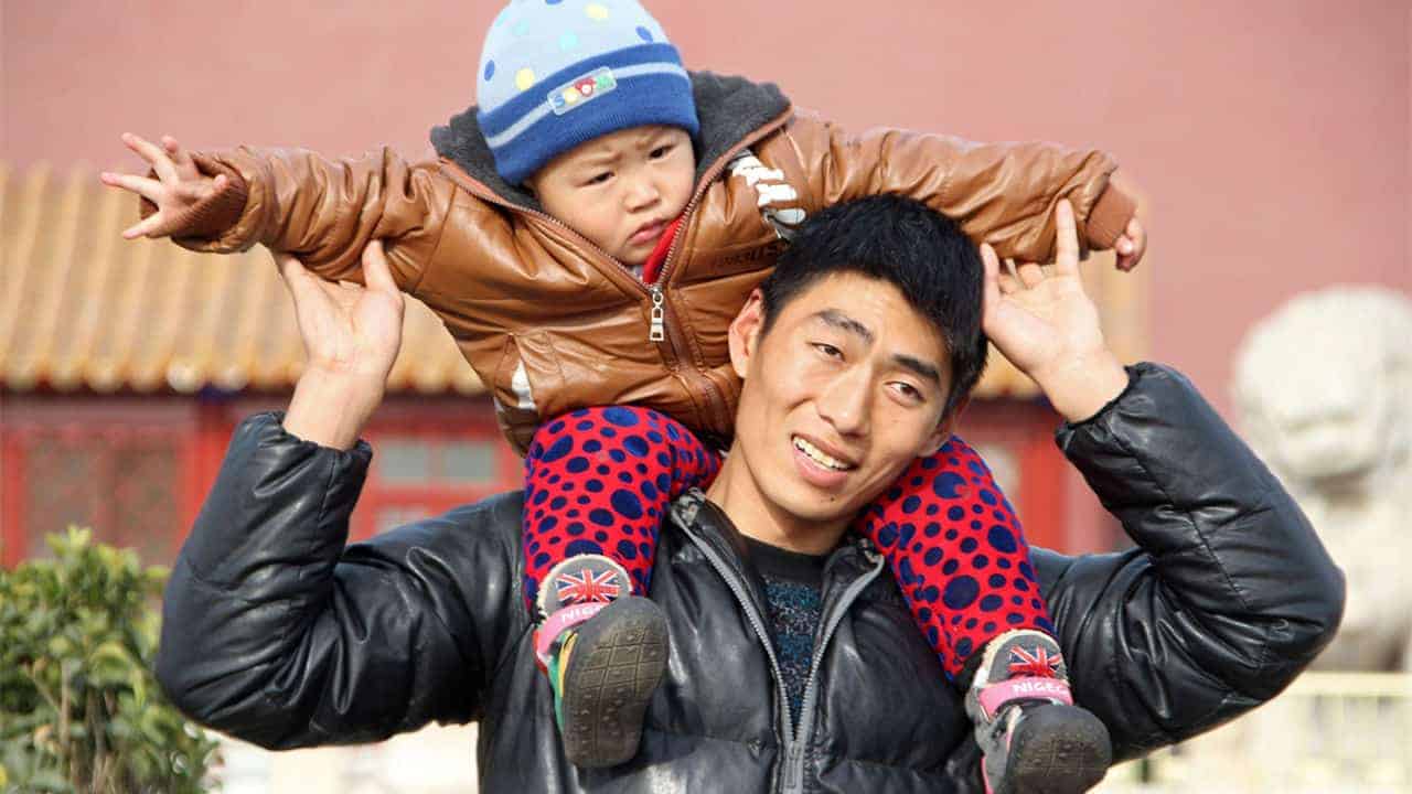 年内“全面开放二胎”：为何女人忧心忡忡？