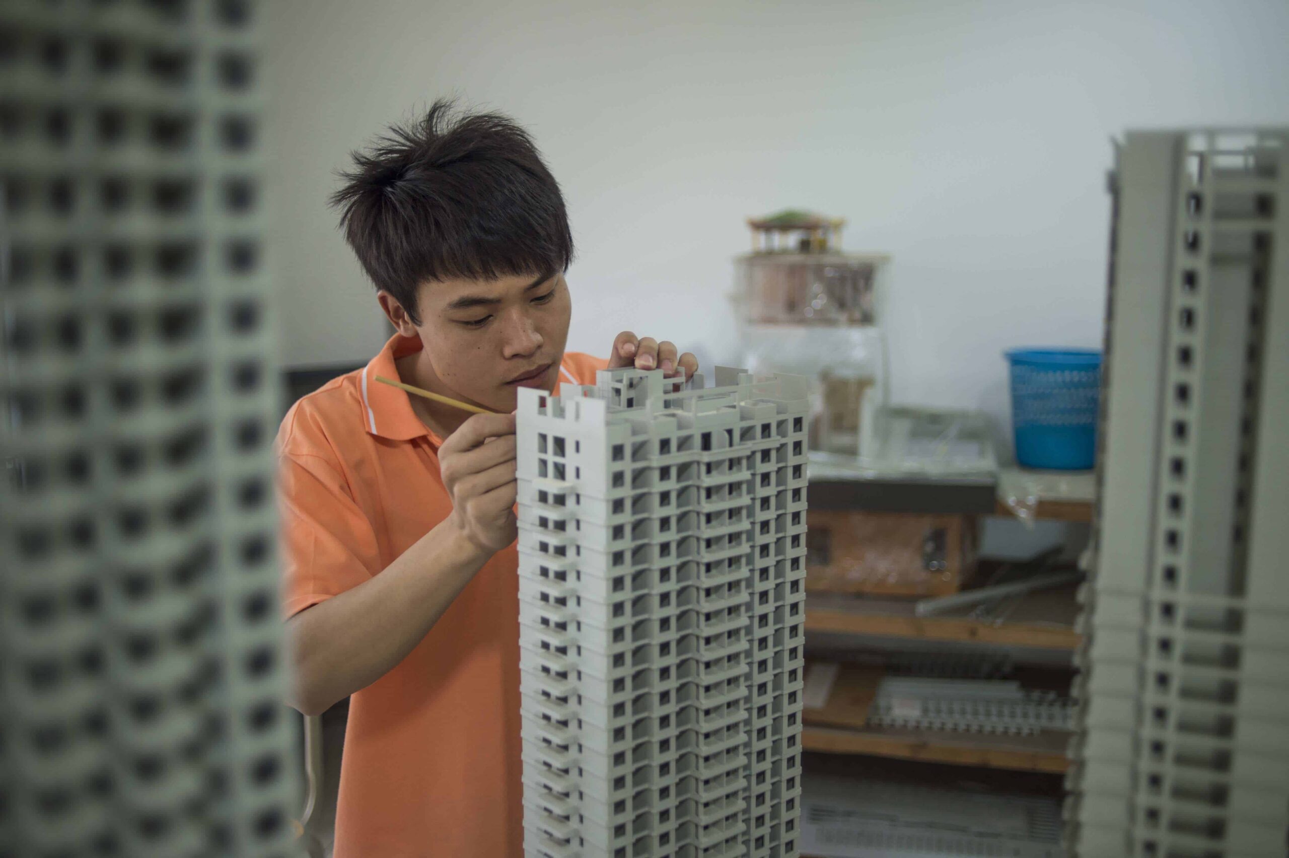 收入不平等：看工资还是看房子？