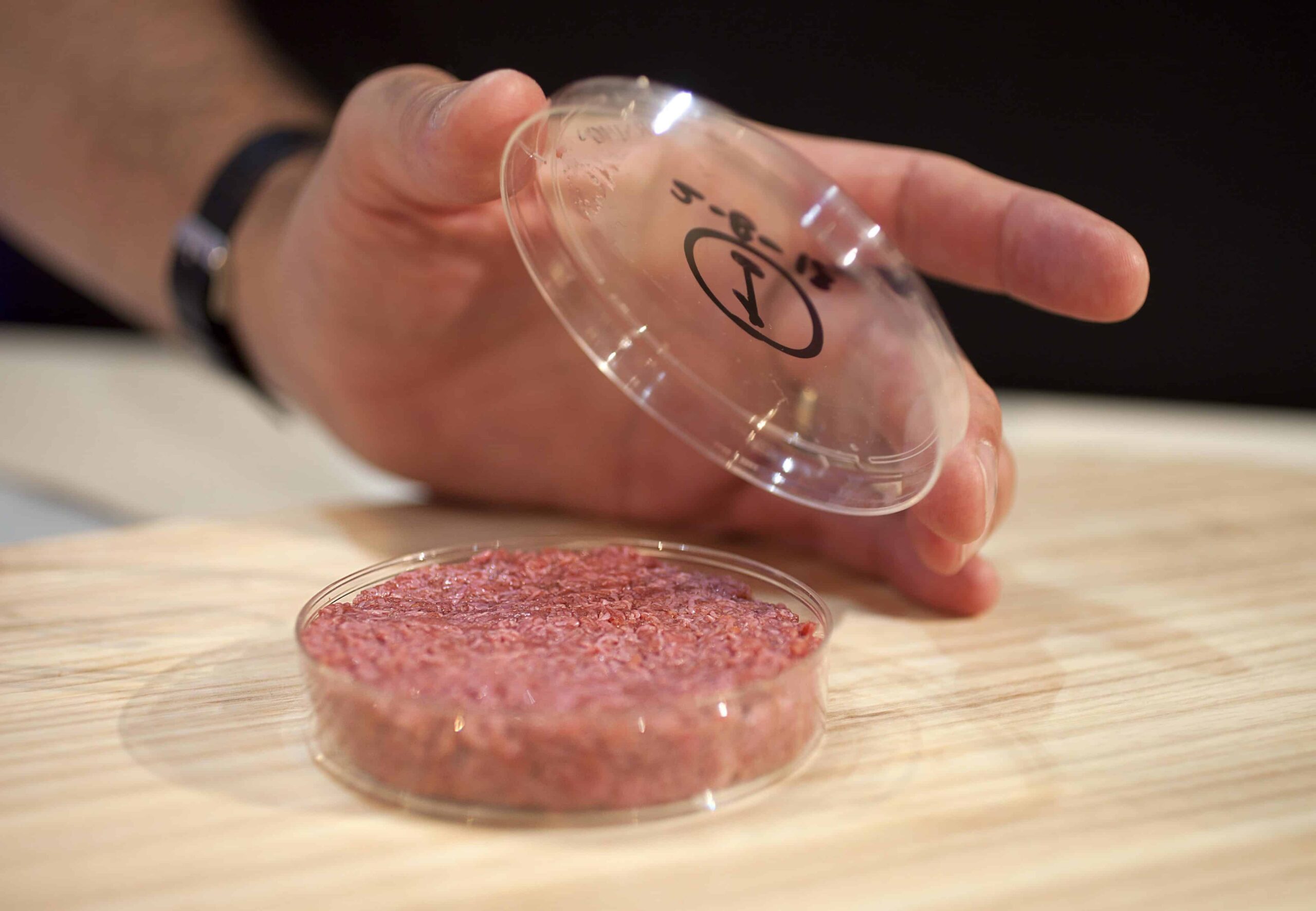 荷兰人造肉餐厅邀你共品未来食物